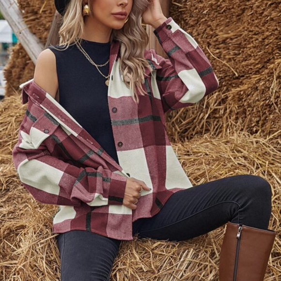 Plaid Khaki Tan pocket button up shacket Top Oversized - Picture 2 of 11